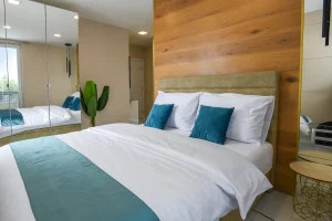 06e4890c-a3e0-4519-9f93-6f9fcee61c8f