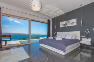 49078ec2-f03b-41a3-96b5-196752a354f4