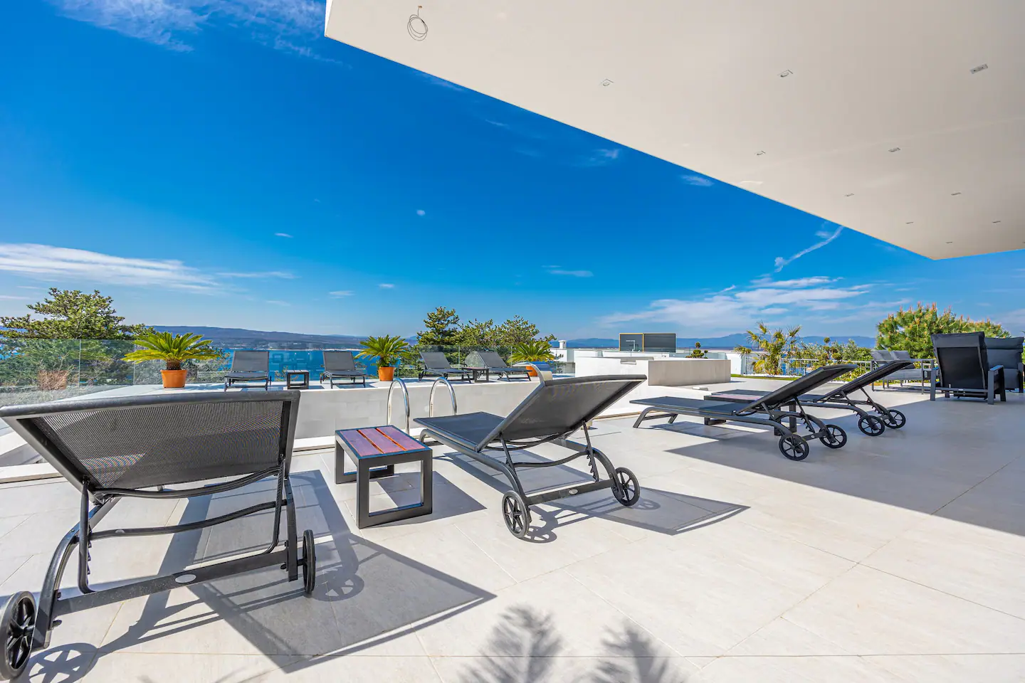 6c6ef187-f666-4021-a73f-386ff397fca6