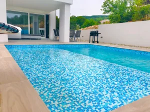 b22d24a0-4584-41b9-b501-e95b43803185