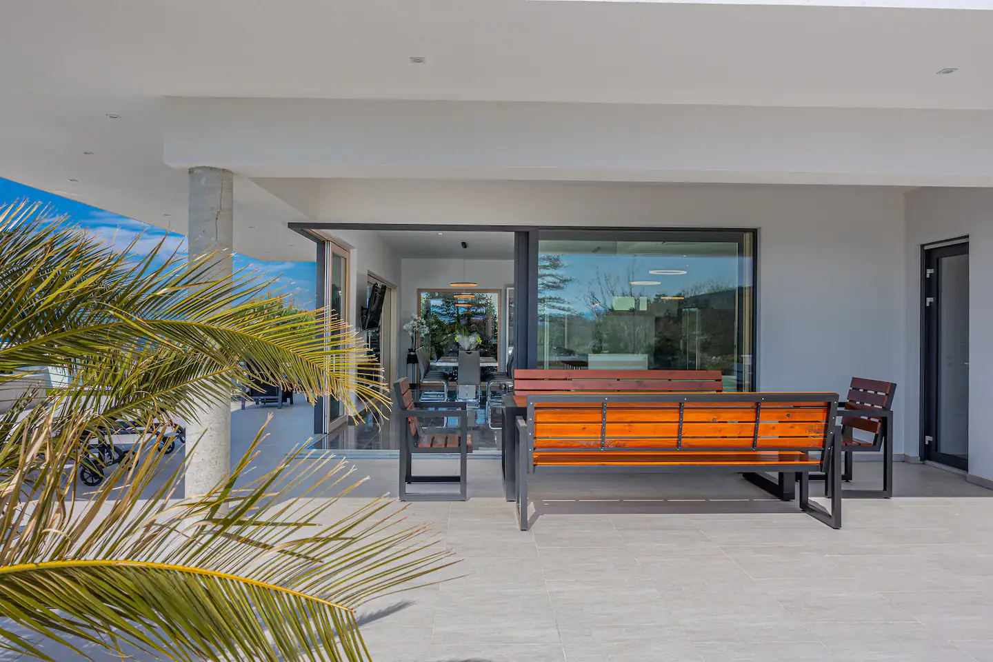 ed89f3b8-0023-4edf-8a7a-2ad66f7e6e1d